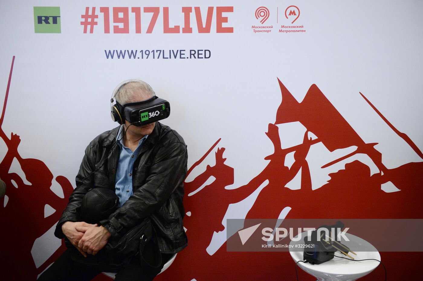 Videos Revolution 360 are shown in Moscow Metro