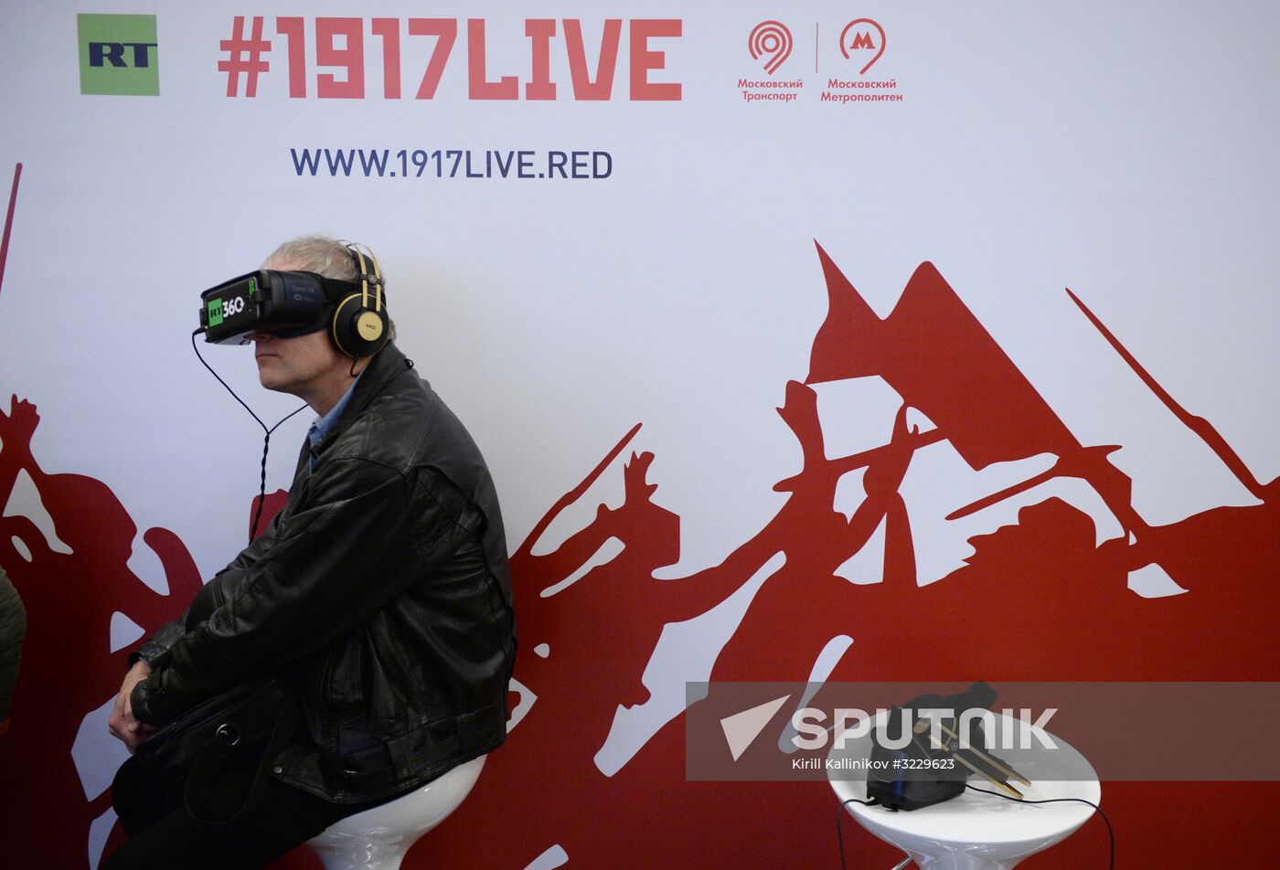 Videos Revolution 360 are shown in Moscow Metro