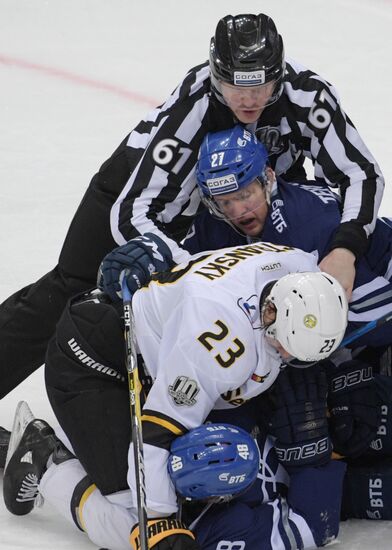 Kontinental Hockey League. Dynamo (Moscow) vs. Severstal