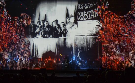 St. Petersburg hosts Revolution's Alarm Bell theatrical performance
