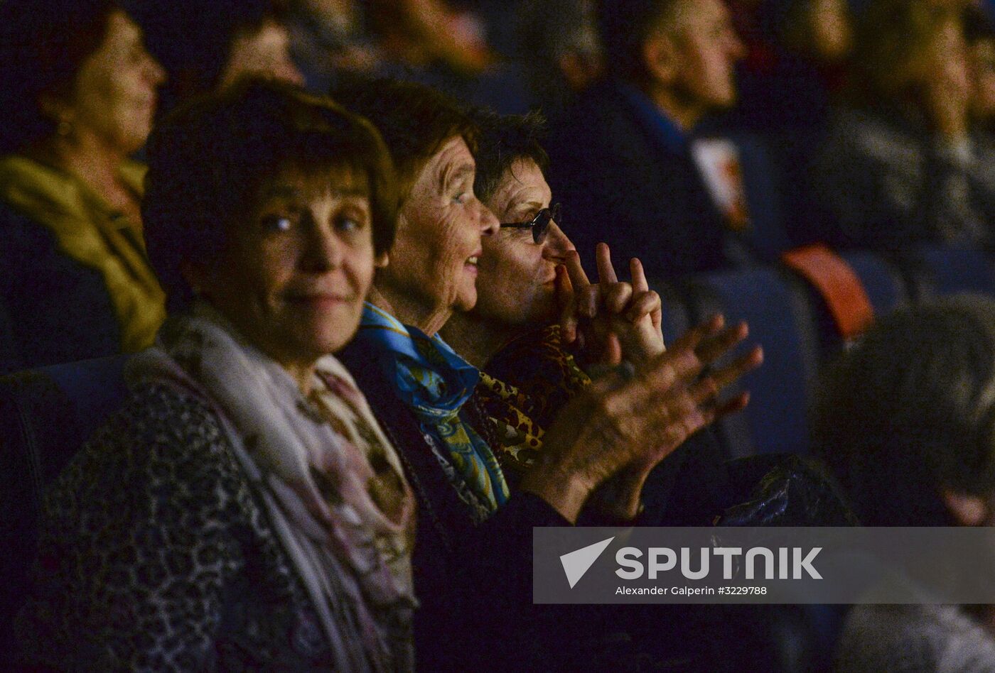 St. Petersburg hosts Revolution's Alarm Bell theatrical performance