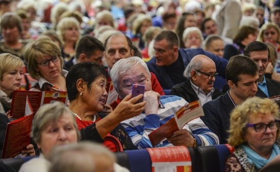 St. Petersburg hosts Revolution's Alarm Bell theatrical performance