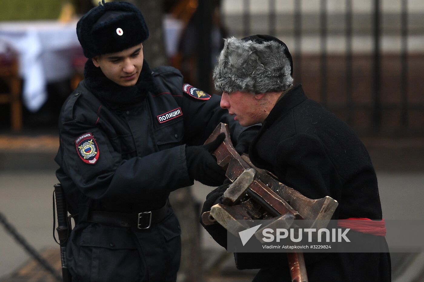 March marking 76th anniversary of November 7, 1941, military parade