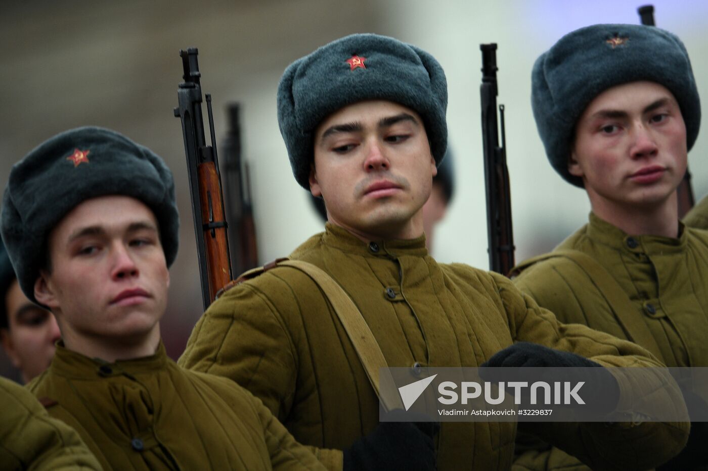 March marking 76th anniversary of November 7, 1941, military parade