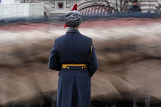 March marking 76th anniversary of November 7, 1941, military parade