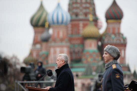 March marking 76th anniversary of November 7, 1941, military parade