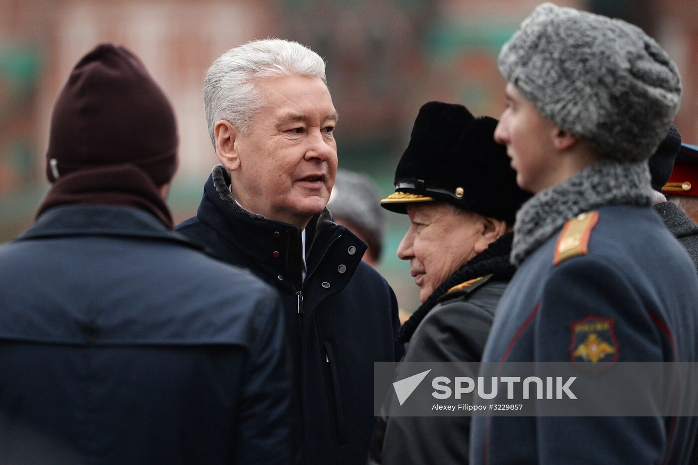 March marking 76th anniversary of November 7, 1941, military parade