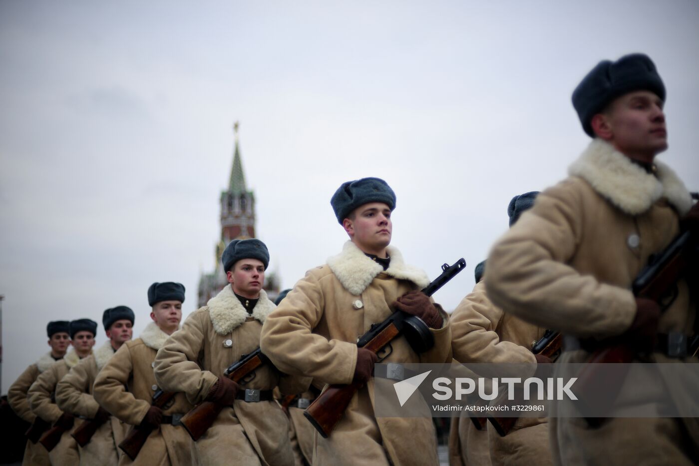March marking 76th anniversary of November 7, 1941, military parade