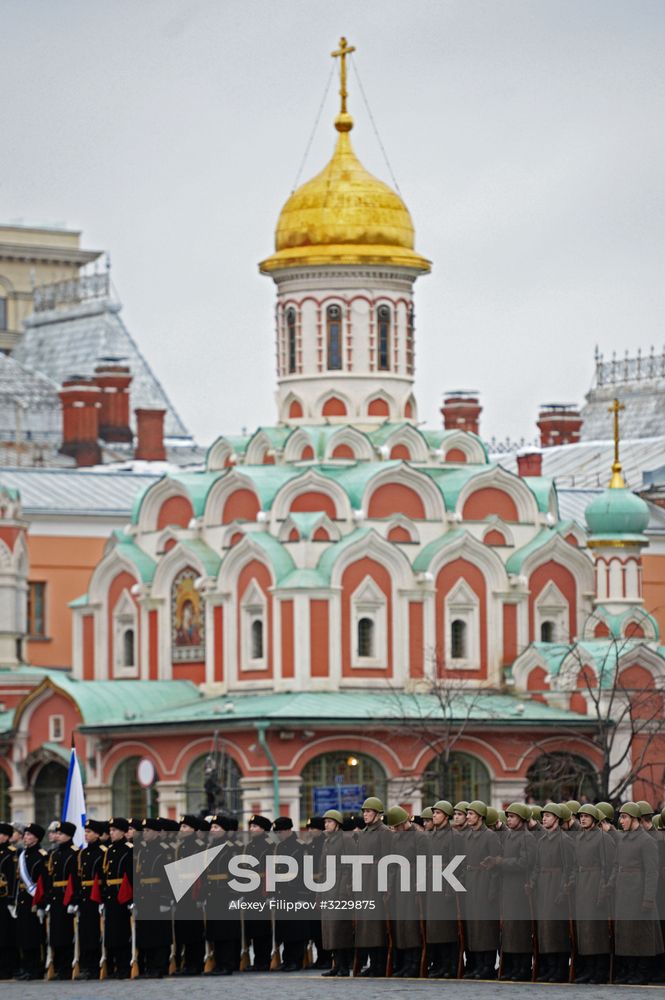 March marking 76th anniversary of November 7, 1941, military parade
