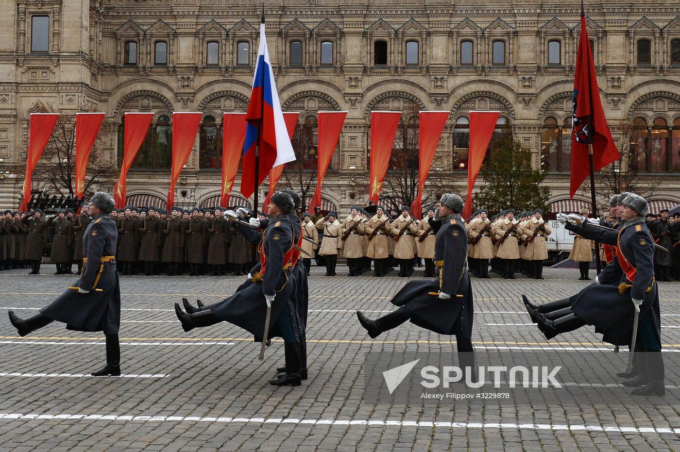 March marking 76th anniversary of November 7, 1941, military parade