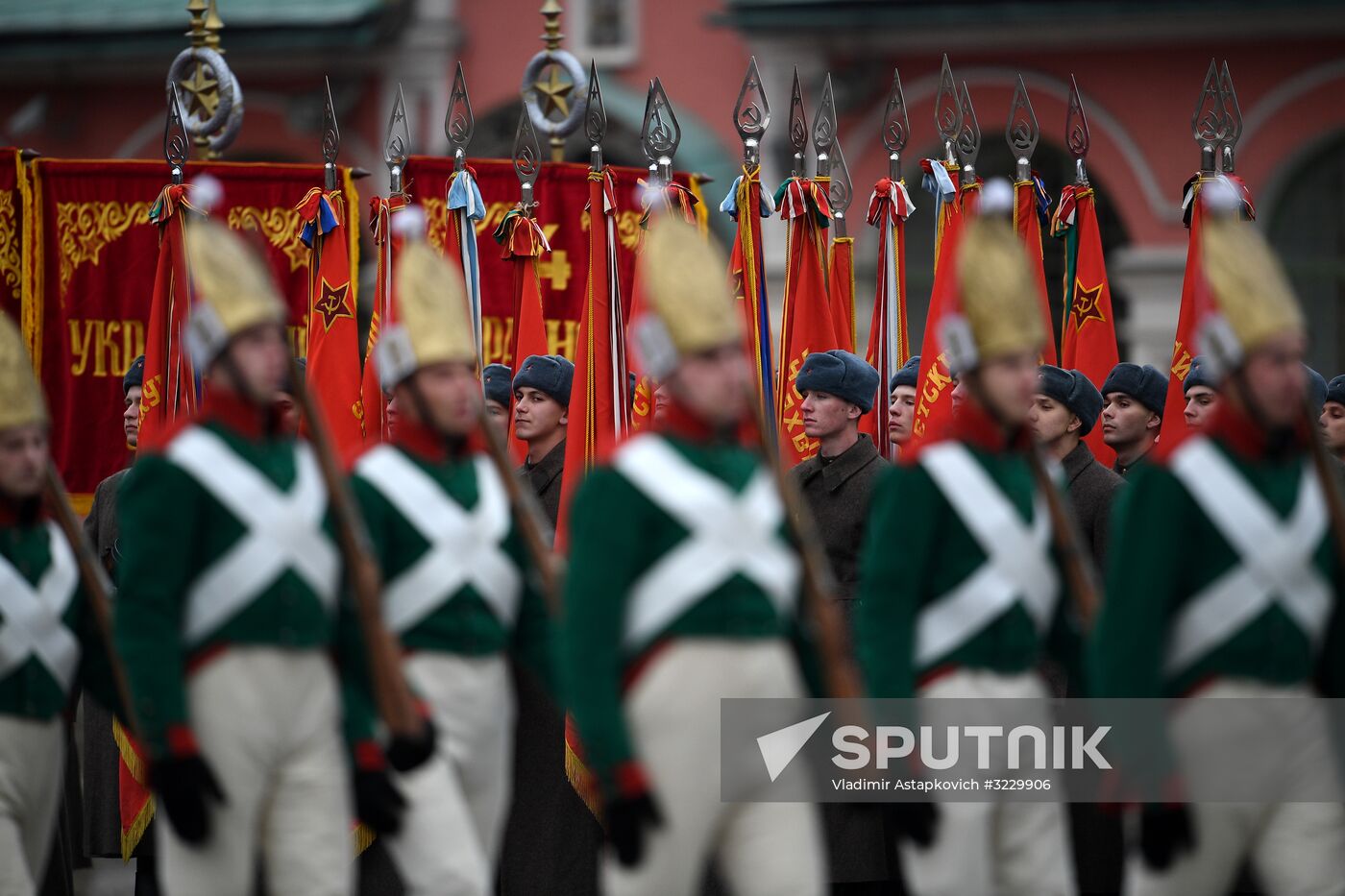 March marking 76th anniversary of November 7, 1941, military parade