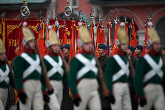 March marking 76th anniversary of November 7, 1941, military parade