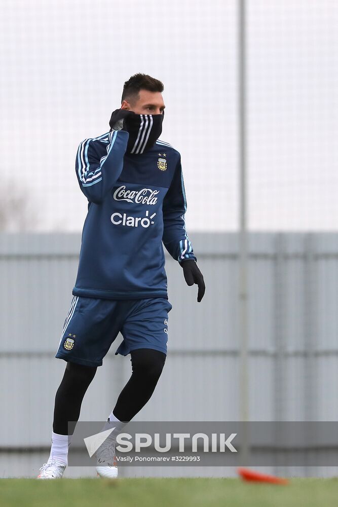 Football. Argentina's national team in training