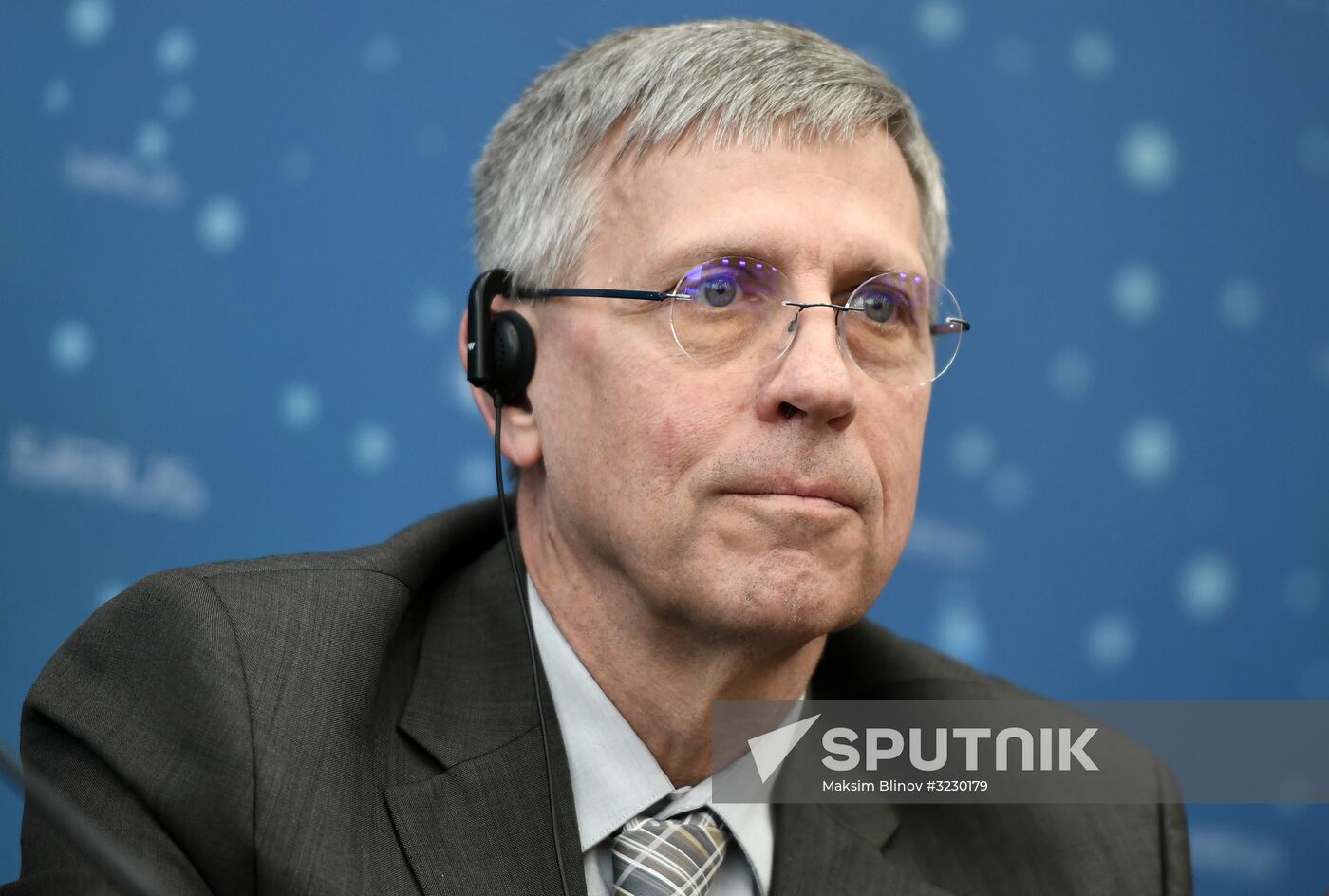 Ground simulation of SIRIUS-17 lunar expedition