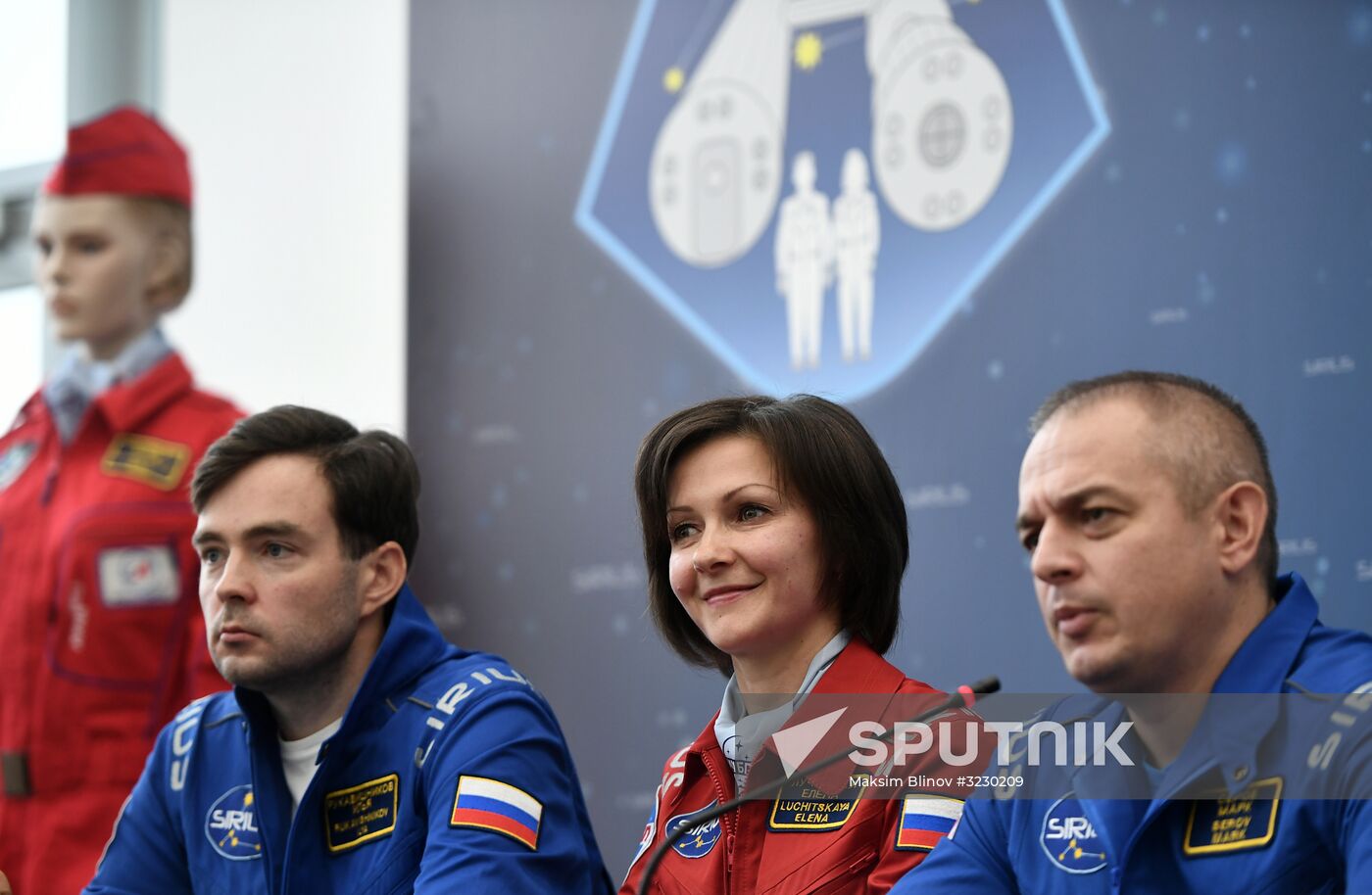 Ground simulation of SIRIUS-17 lunar expedition