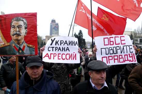Rally against military action in Donetsk