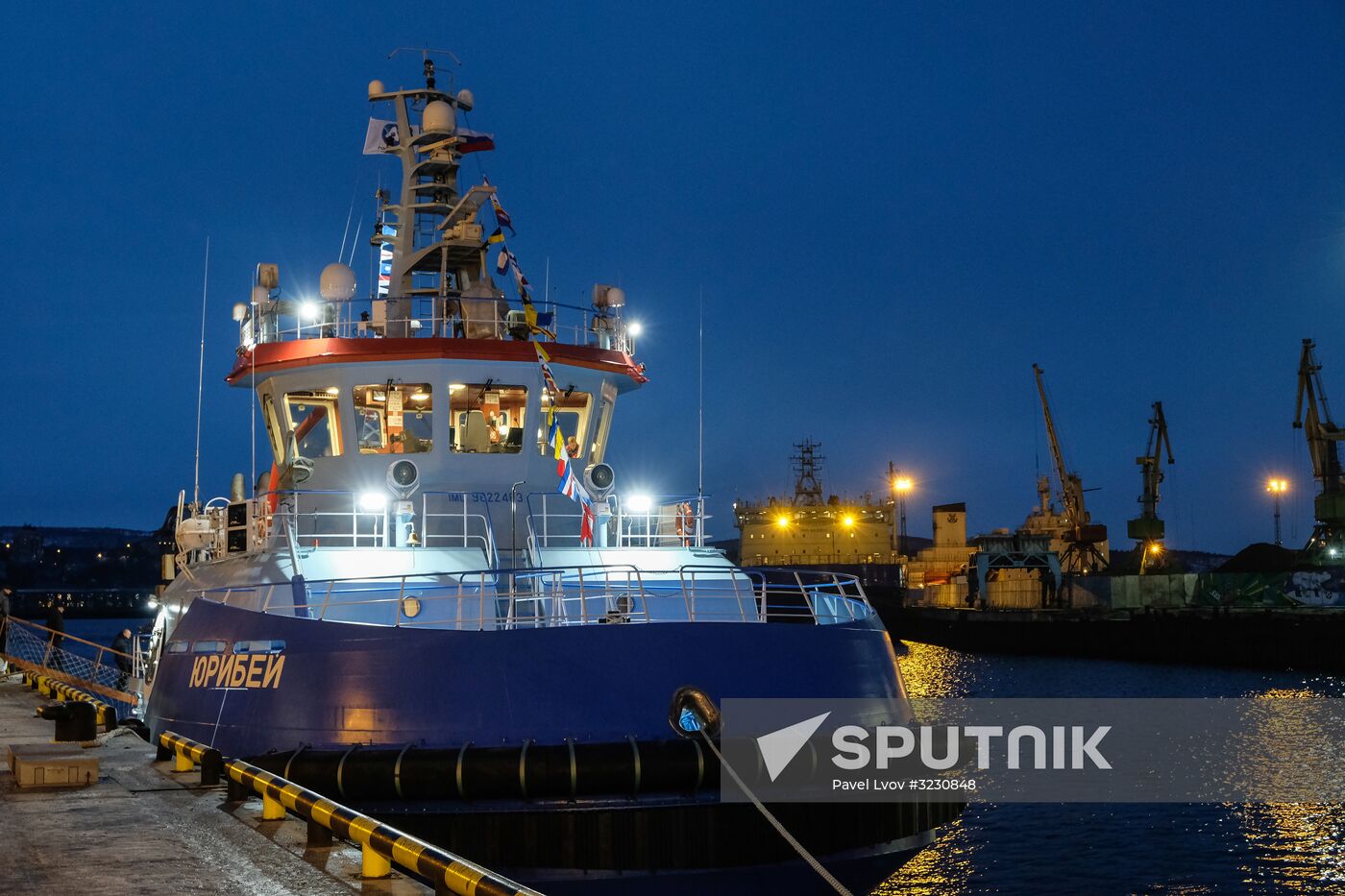 Icebreaking tug Yuribei arrives in Murmansk