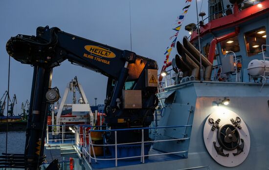 Icebreaking tug Yuribei arrives in Murmansk