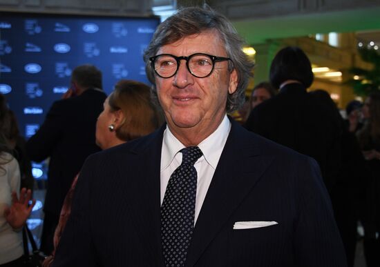 Celebrations mark Crocus City Mall's 15th anniversary