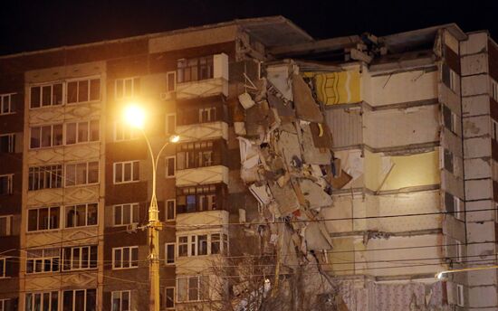 Apartment house collapses in Izhevsk