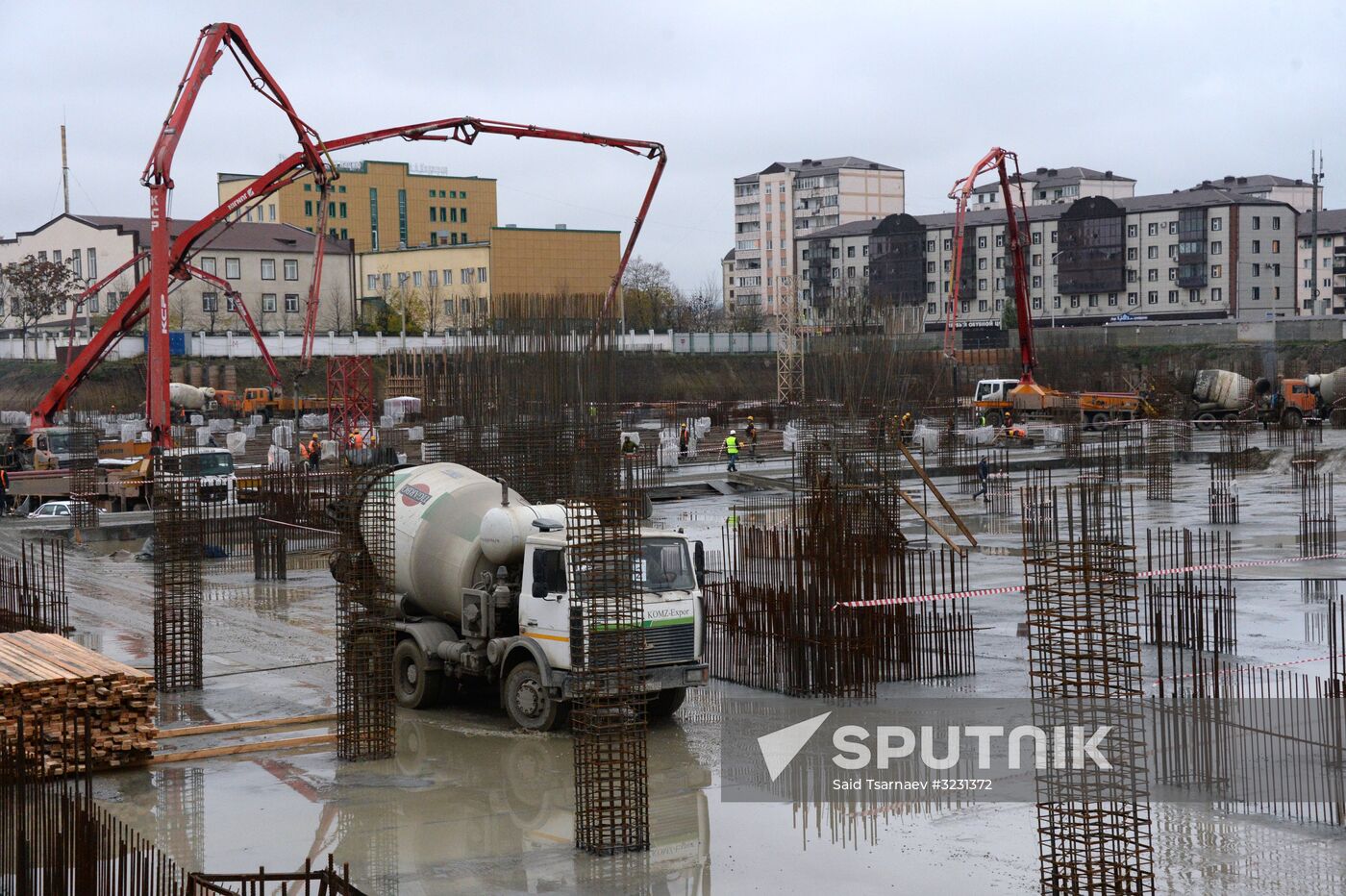 Akhmat Tower under construction in Grozny