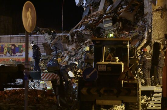 Apartment house collapses in Izhevsk