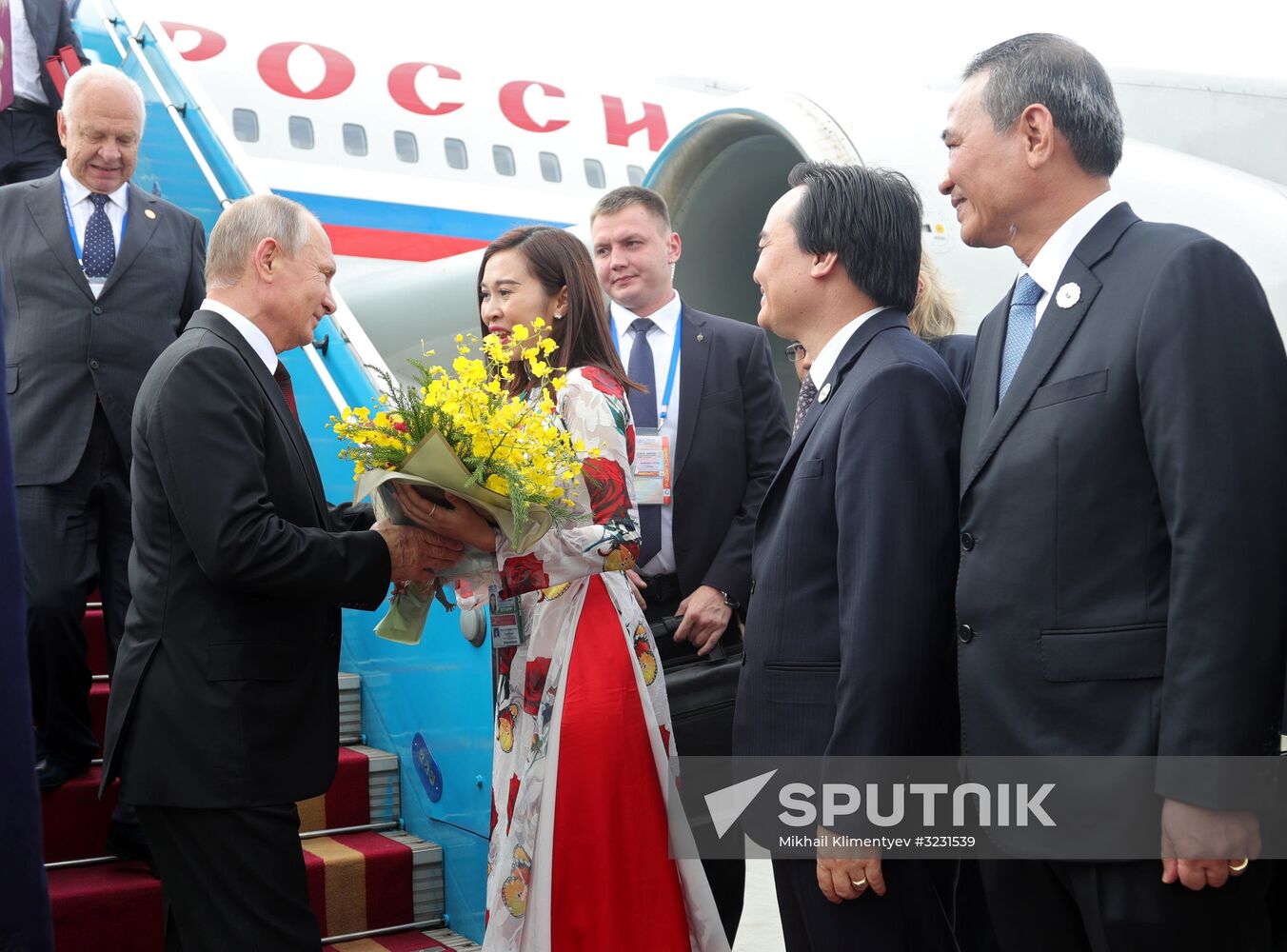 President Vladimir Putin visits Vietnam to attend APEC Economic Leaders’ Meeting
