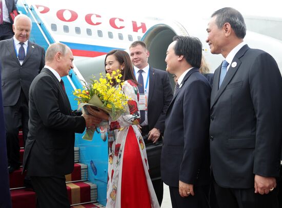 President Vladimir Putin visits Vietnam to attend APEC Economic Leaders’ Meeting