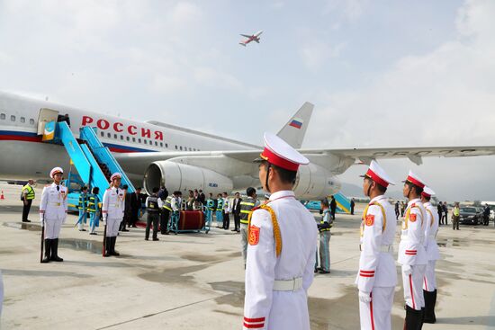 President Vladimir Putin visits Vietnam to attend APEC Economic Leaders’ Meeting
