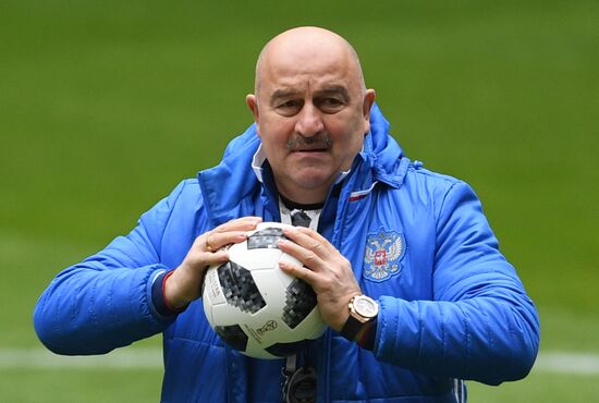Football. Russian national team training session