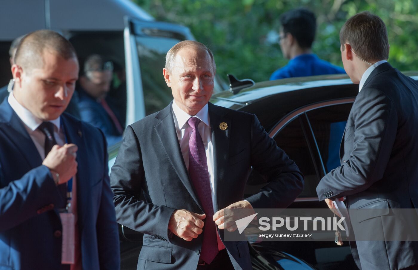 President Vladimir Putin visits Vietnam to attend APEC Economic Leaders’ Meeting