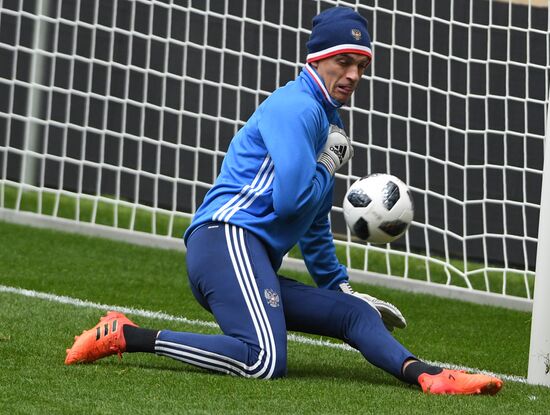 Football. Russian national team training session