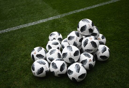 Football. Russian national team training session