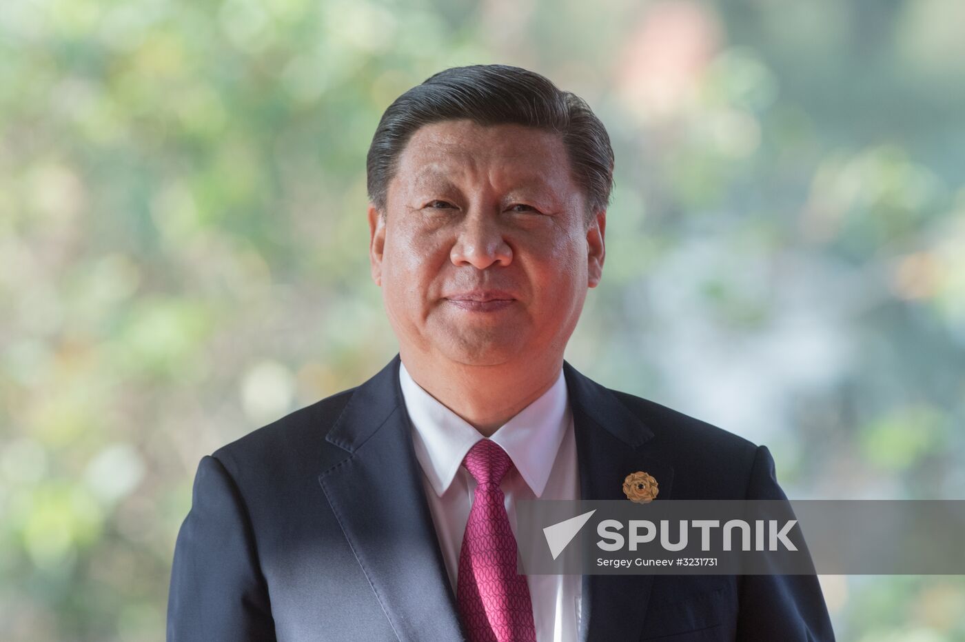 President Vladimir Putin visits Vietnam to attend APEC Economic Leaders’ Meeting