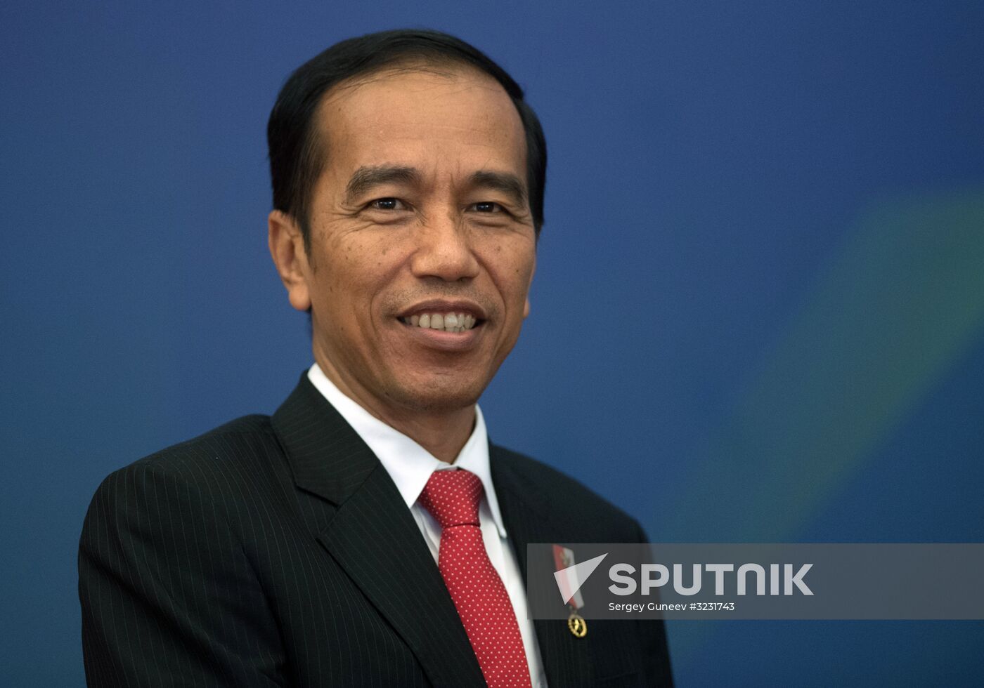 President Vladimir Putin visits Vietnam to attend APEC Economic Leaders’ Meeting