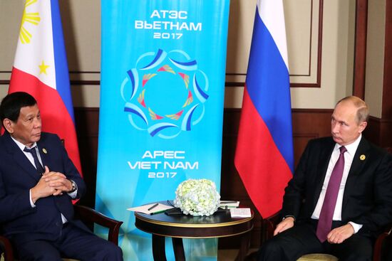 President Vladimir Putin visits Vietnam to attend APEC Economic Leaders’ Meeting