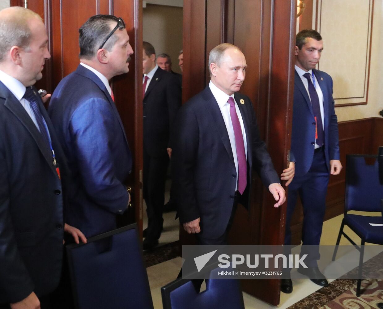 President Vladimir Putin visits Vietnam to attend APEC Economic Leaders’ Meeting