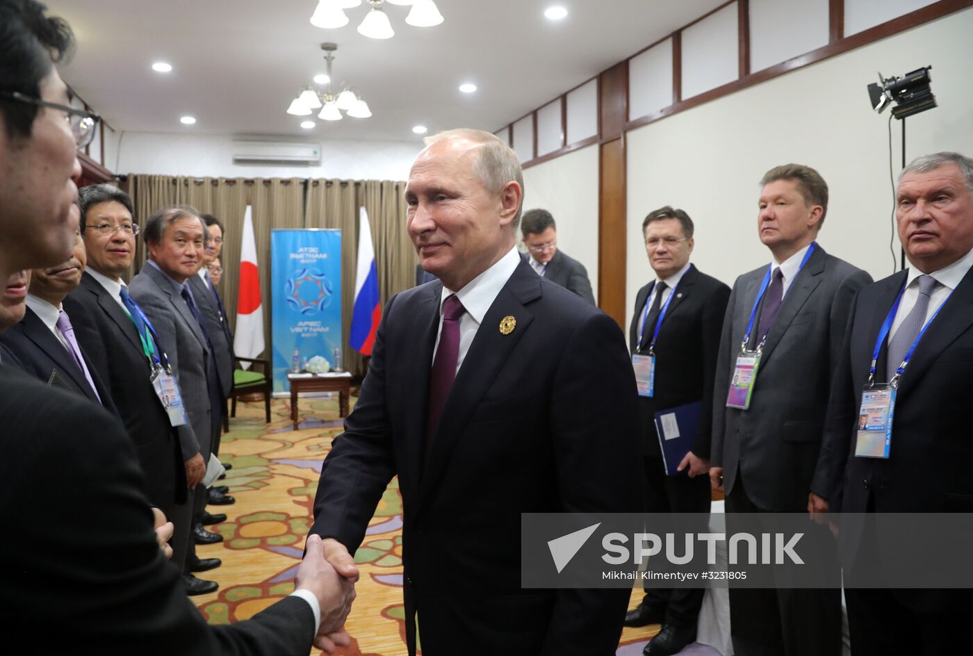 President Vladimir Putin visits Vietnam to attend APEC Economic Leaders’ Meeting