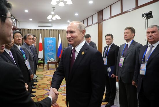 President Vladimir Putin visits Vietnam to attend APEC Economic Leaders’ Meeting