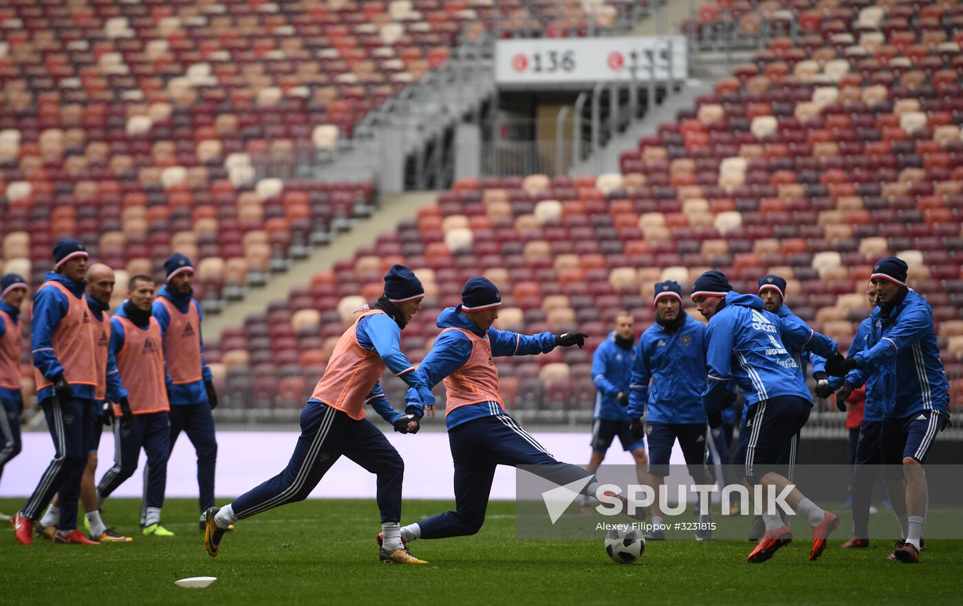 Football. Russian national team training session