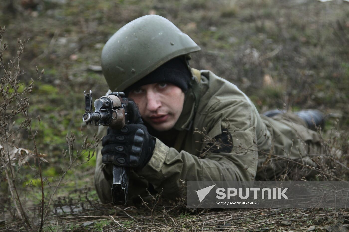 DPR fighters pass certification to wear a blue beret