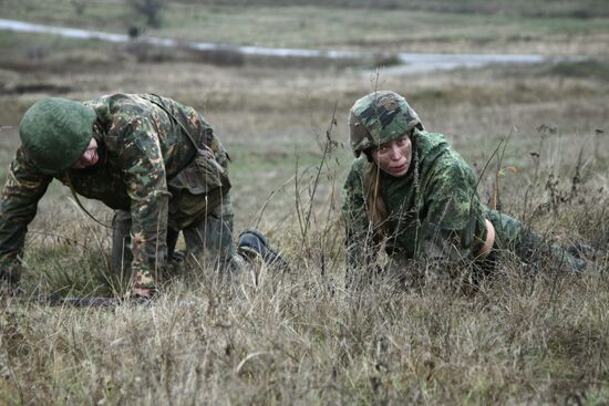 DPR fighters pass certification to wear a blue beret