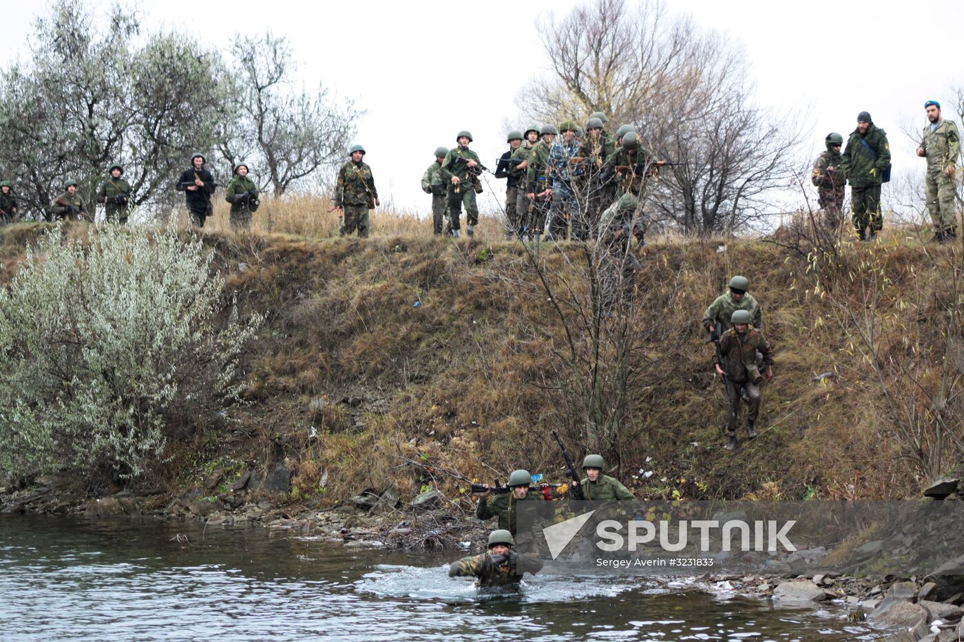 DPR fighters pass certification to wear a blue beret