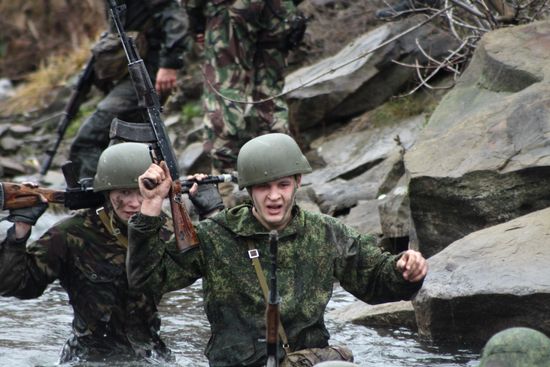 DPR fighters pass certification to wear a blue beret