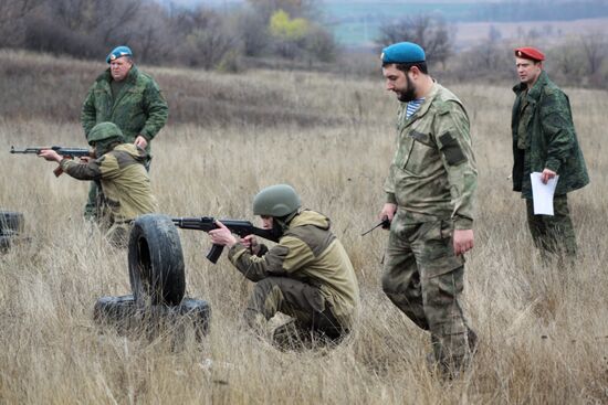 DPR fighters pass certification to wear a blue beret