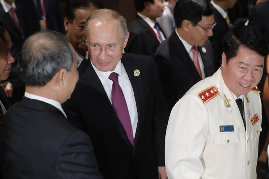 President Vladimir Putin visits Vietnam to attend APEC Economic Leaders’ Meeting
