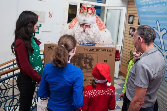 Father Frost from Veliky Ustyug visits Tomsk