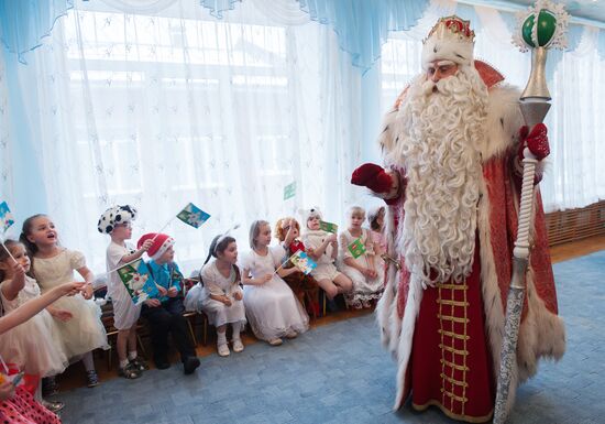 Father Frost from Veliky Ustyug visits Tomsk