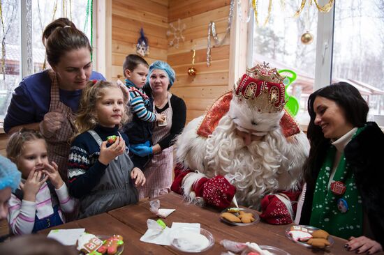 Father Frost from Veliky Ustyug visits Tomsk