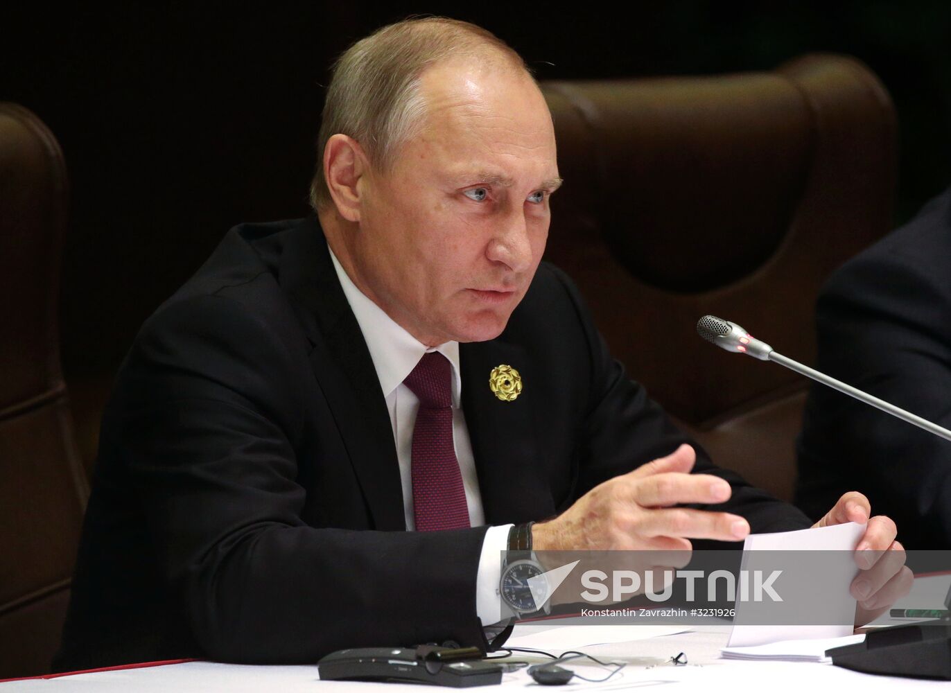 President Vladimir Putin visits Vietnam to attend APEC Economic Leaders’ Meeting